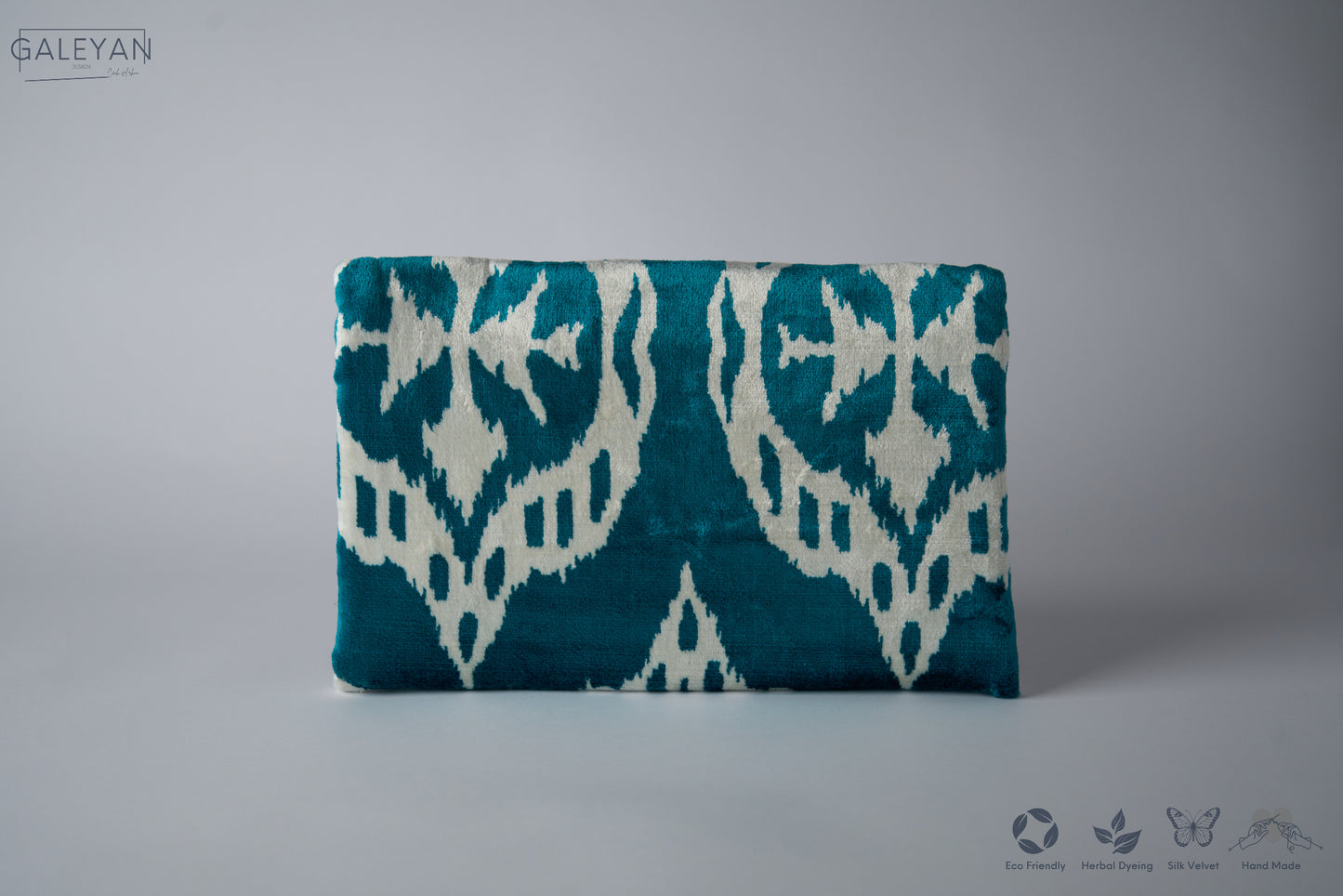Silk Velvet Ikat Clutch – Off White / Turquoise
