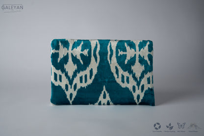 Silk Velvet Ikat Clutch – Off White / Turquoise